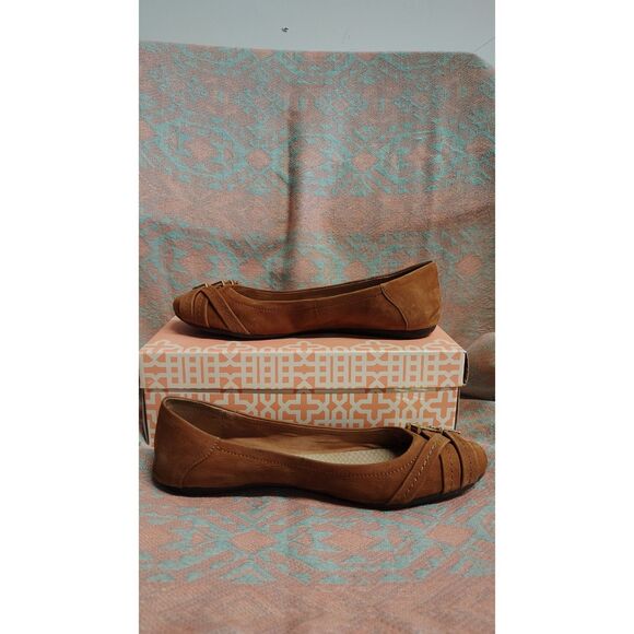 Gianni Bini Women's Brown Size 9 Buckle Slip On Flats - Picture 2 of 9